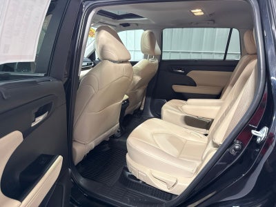 2024 Toyota Highlander Hybrid XLE