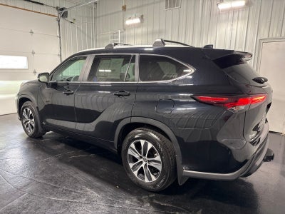 2024 Toyota Highlander Hybrid XLE