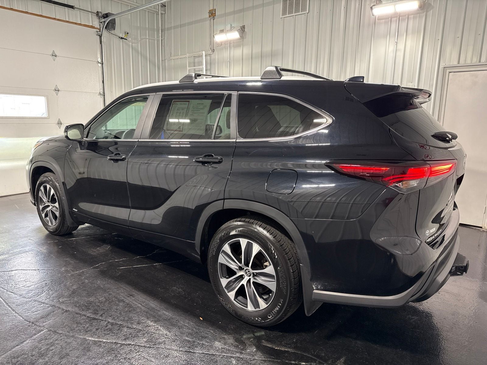 2024 Toyota Highlander Hybrid XLE