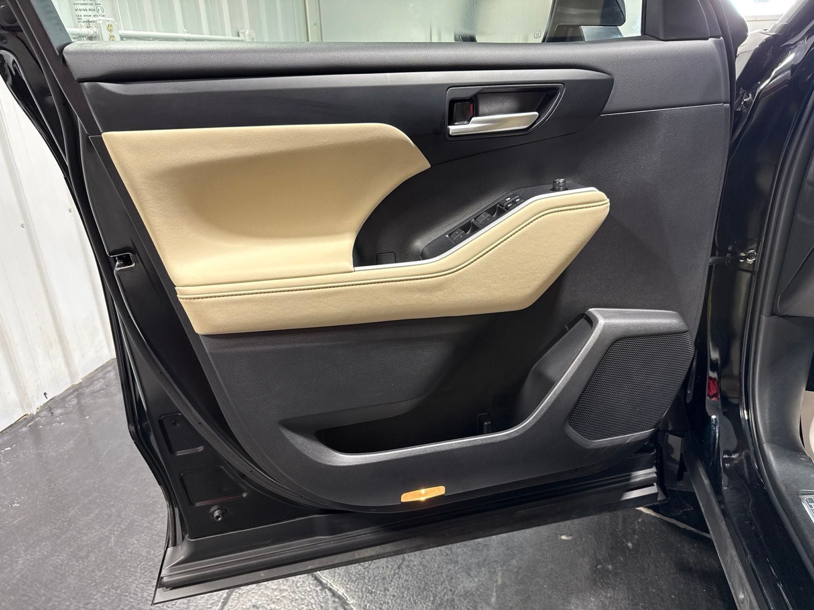 2024 Toyota Highlander Hybrid XLE