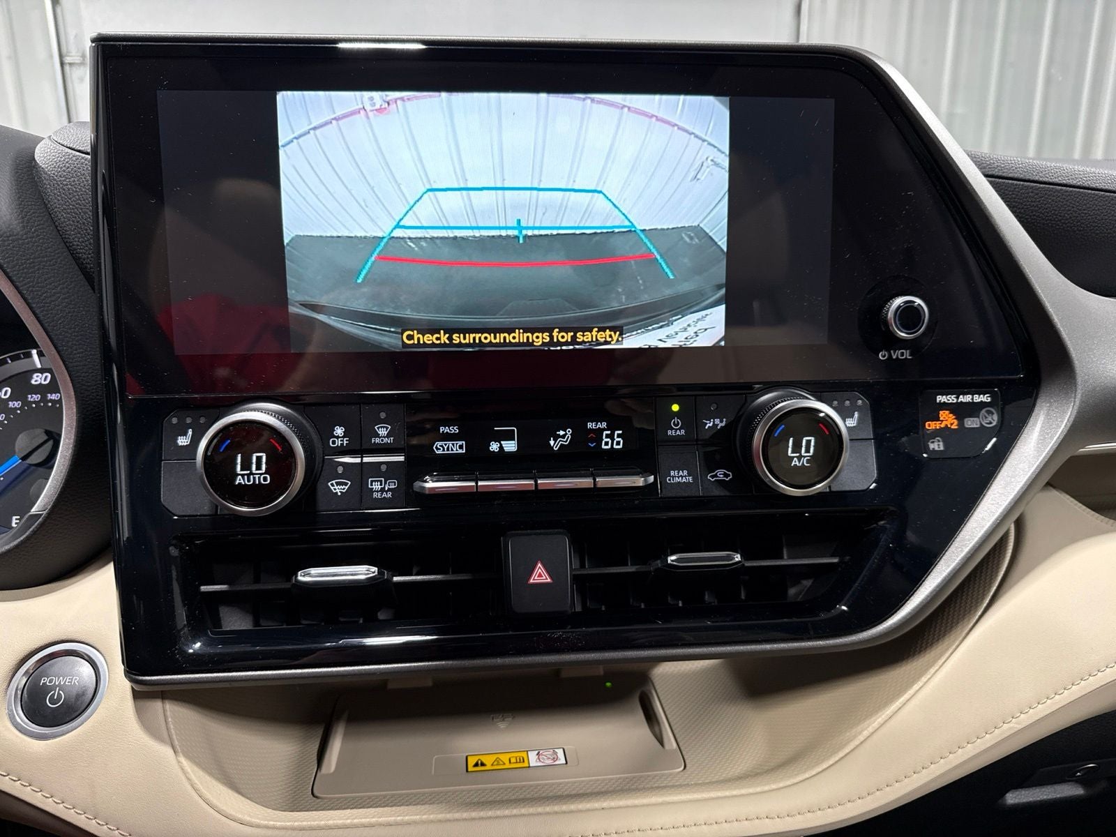 2024 Toyota Highlander Hybrid XLE