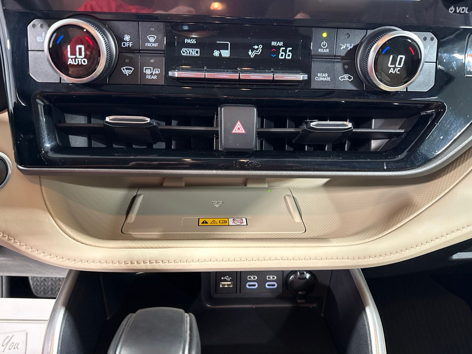 2024 Toyota Highlander Hybrid XLE