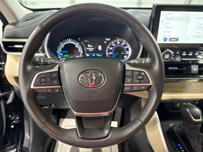 2024 Toyota Highlander Hybrid XLE