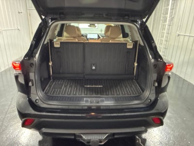 2024 Toyota Highlander Hybrid XLE