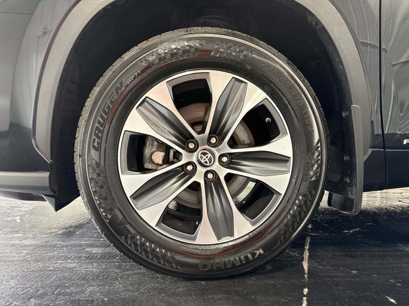 2024 Toyota Highlander Hybrid XLE