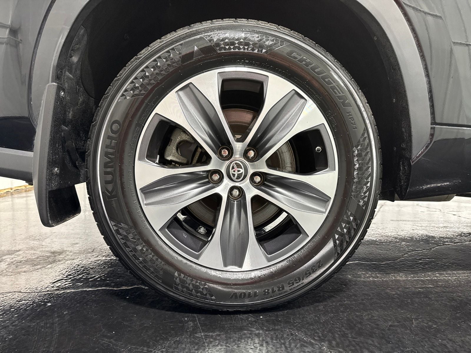2024 Toyota Highlander Hybrid XLE