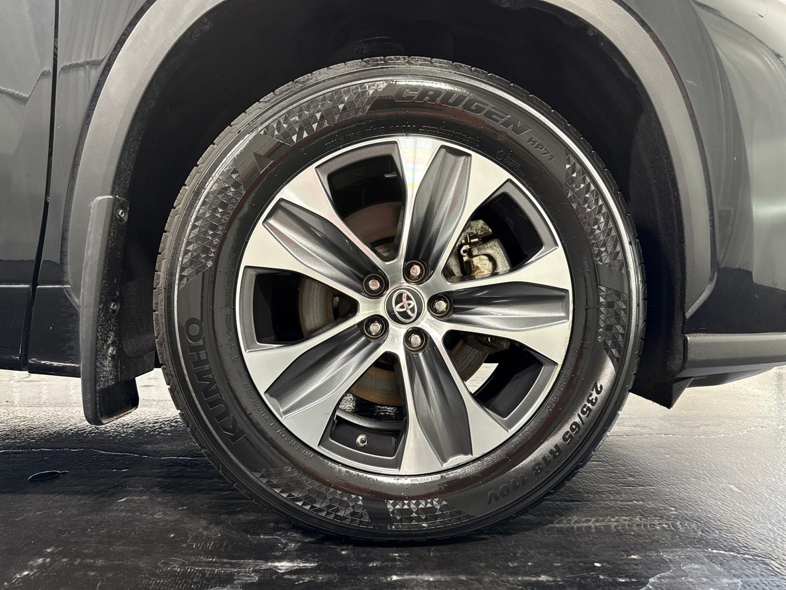 2024 Toyota Highlander Hybrid XLE