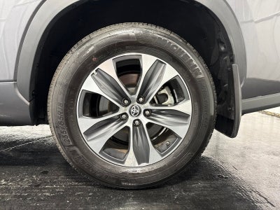 2025 Toyota Highlander XLE