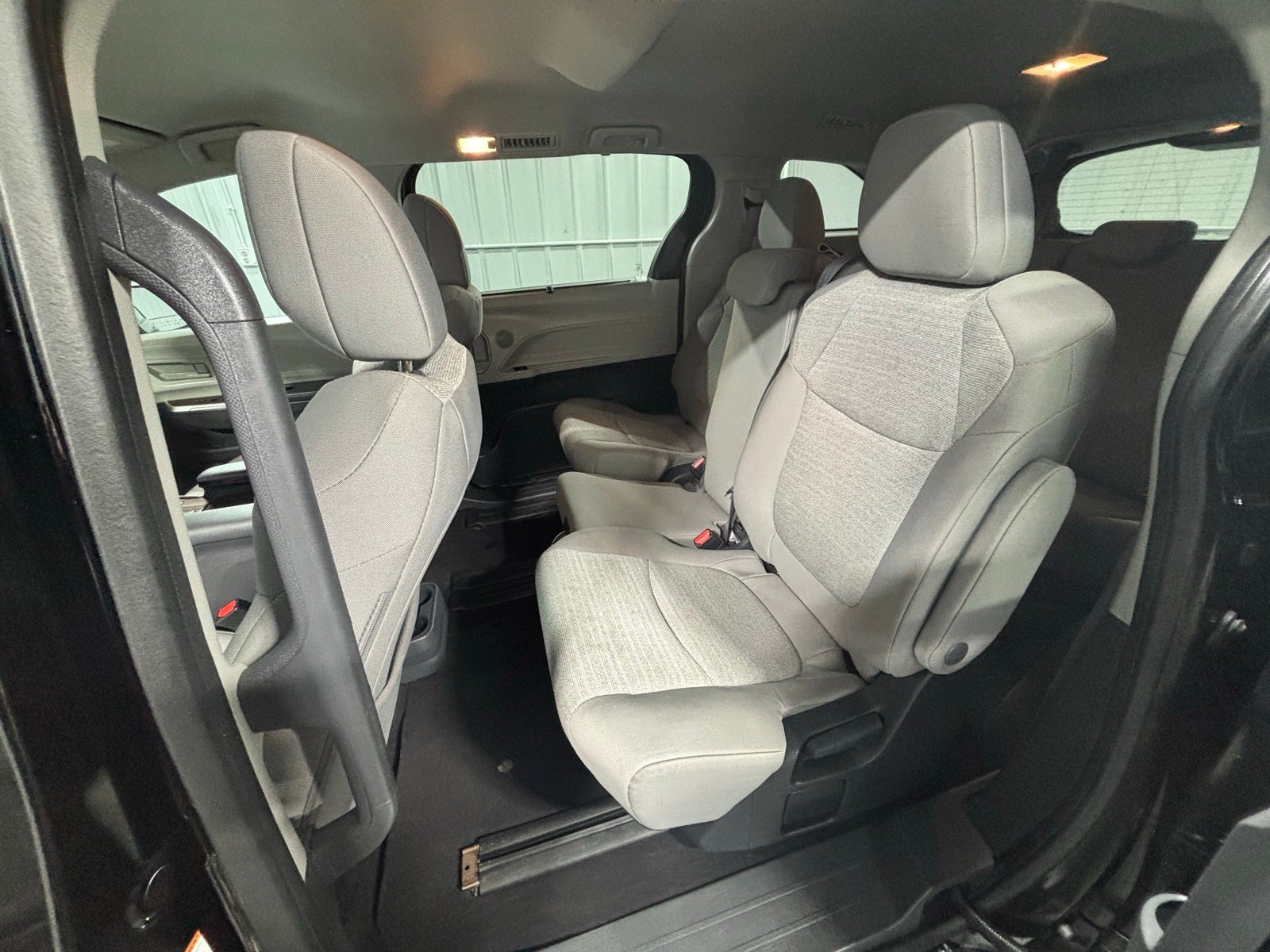 2024 Toyota Sienna LE 8 Passenger