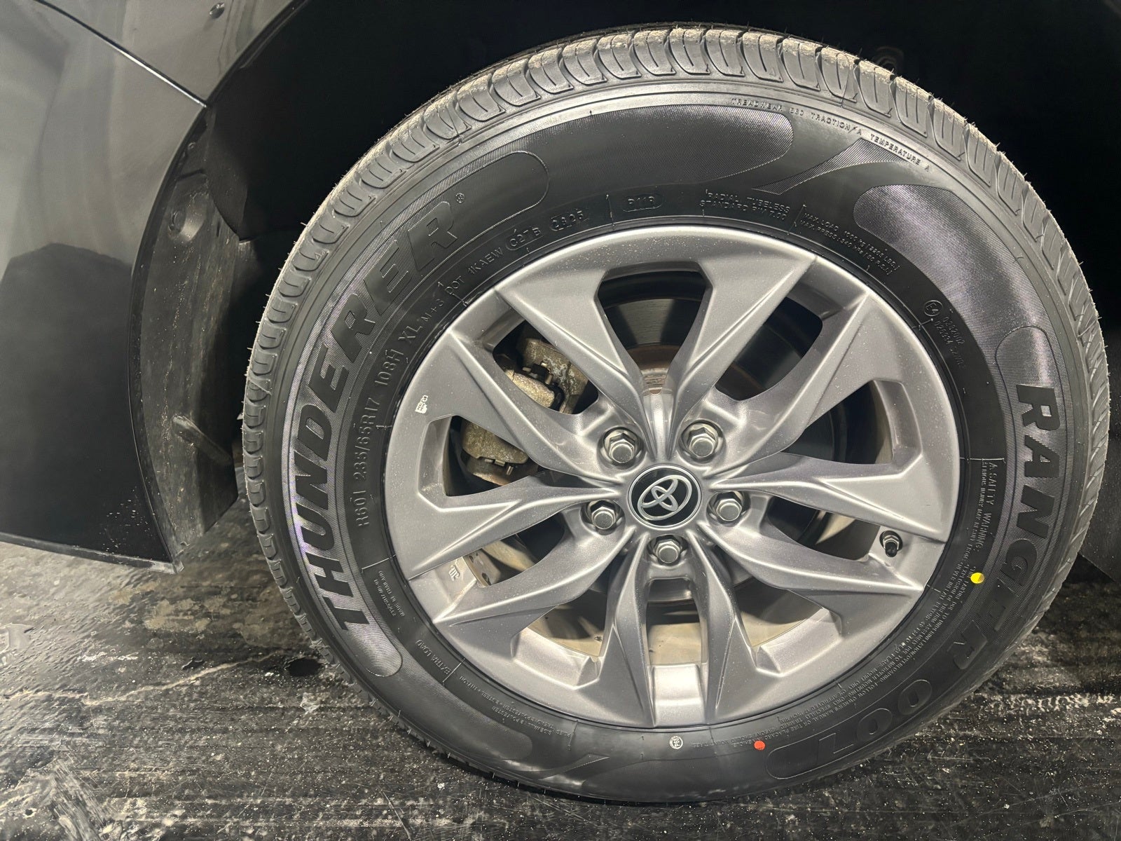 2024 Toyota Sienna LE 8 Passenger