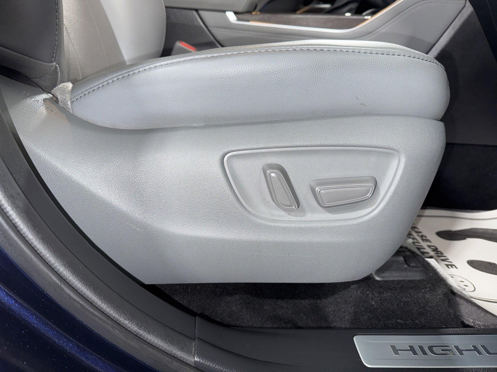 2021 Toyota Highlander Hybrid Limited