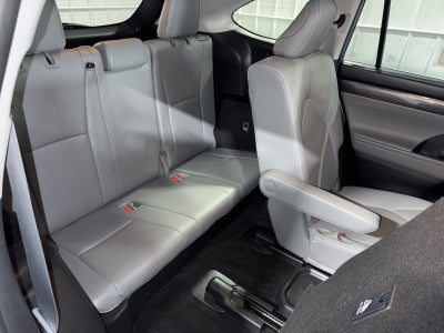 2021 Toyota Highlander Hybrid Limited