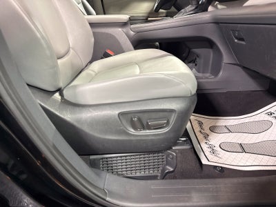 2024 Toyota Sienna XLE 8 Passenger