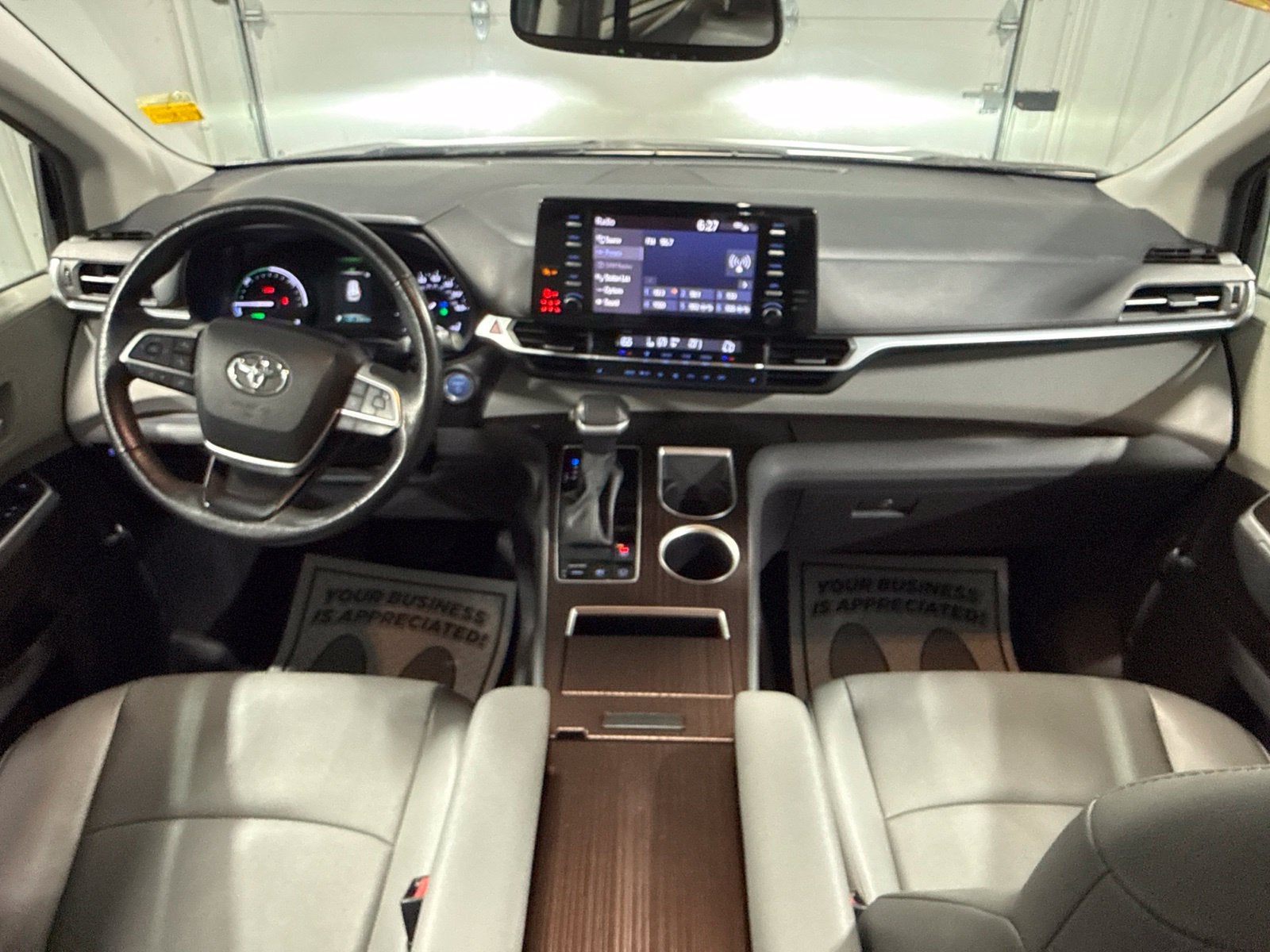 2024 Toyota Sienna XLE 8 Passenger