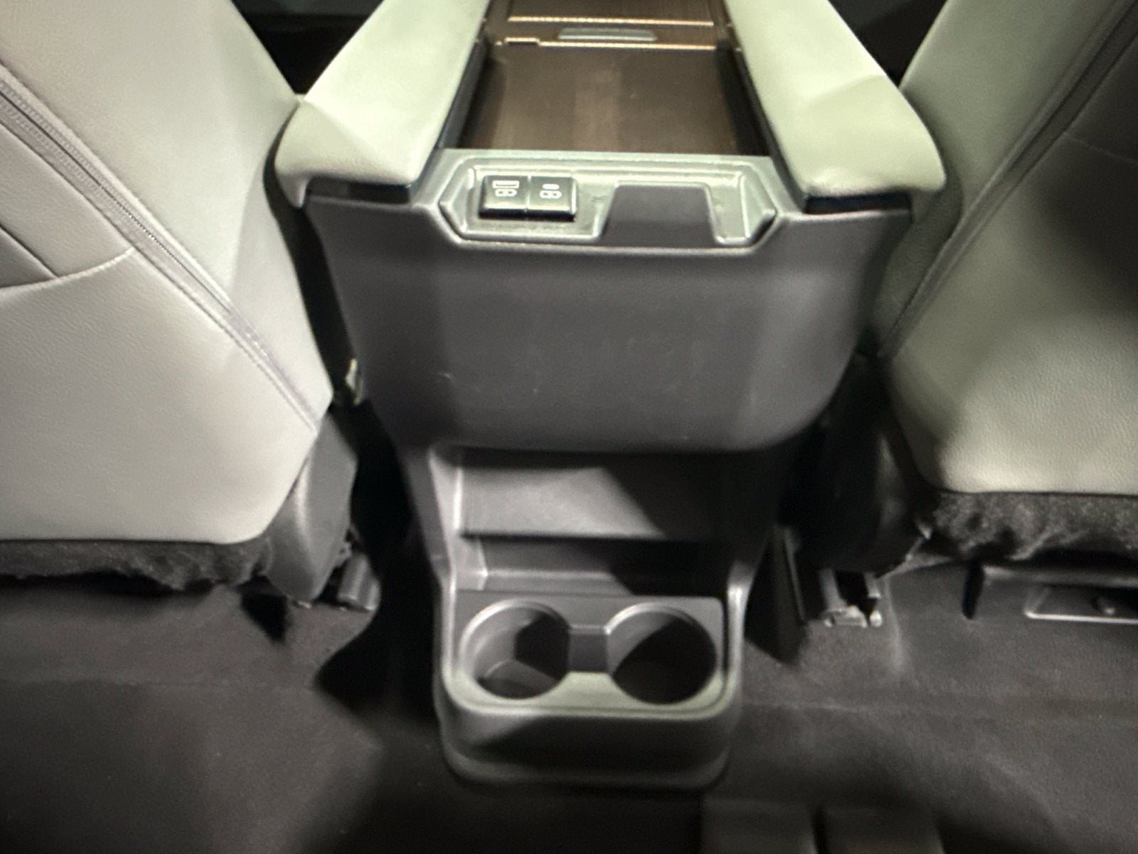 2024 Toyota Sienna XLE 8 Passenger