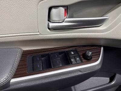 2024 Toyota Sienna XLE 8 Passenger