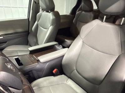 2024 Toyota Sienna XLE 8 Passenger