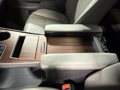 2024 Toyota Sienna XLE 8 Passenger