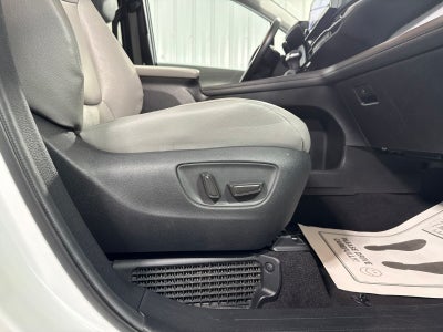 2025 Toyota Sienna XLE 8 Passenger