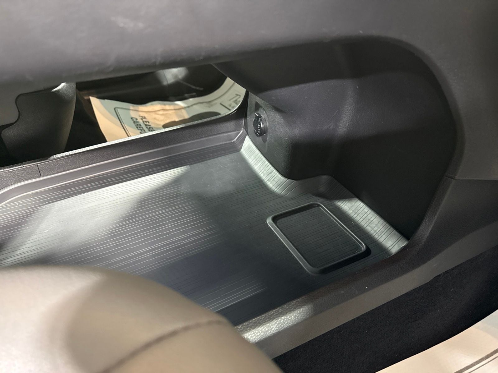 2025 Toyota Sienna XLE 8 Passenger