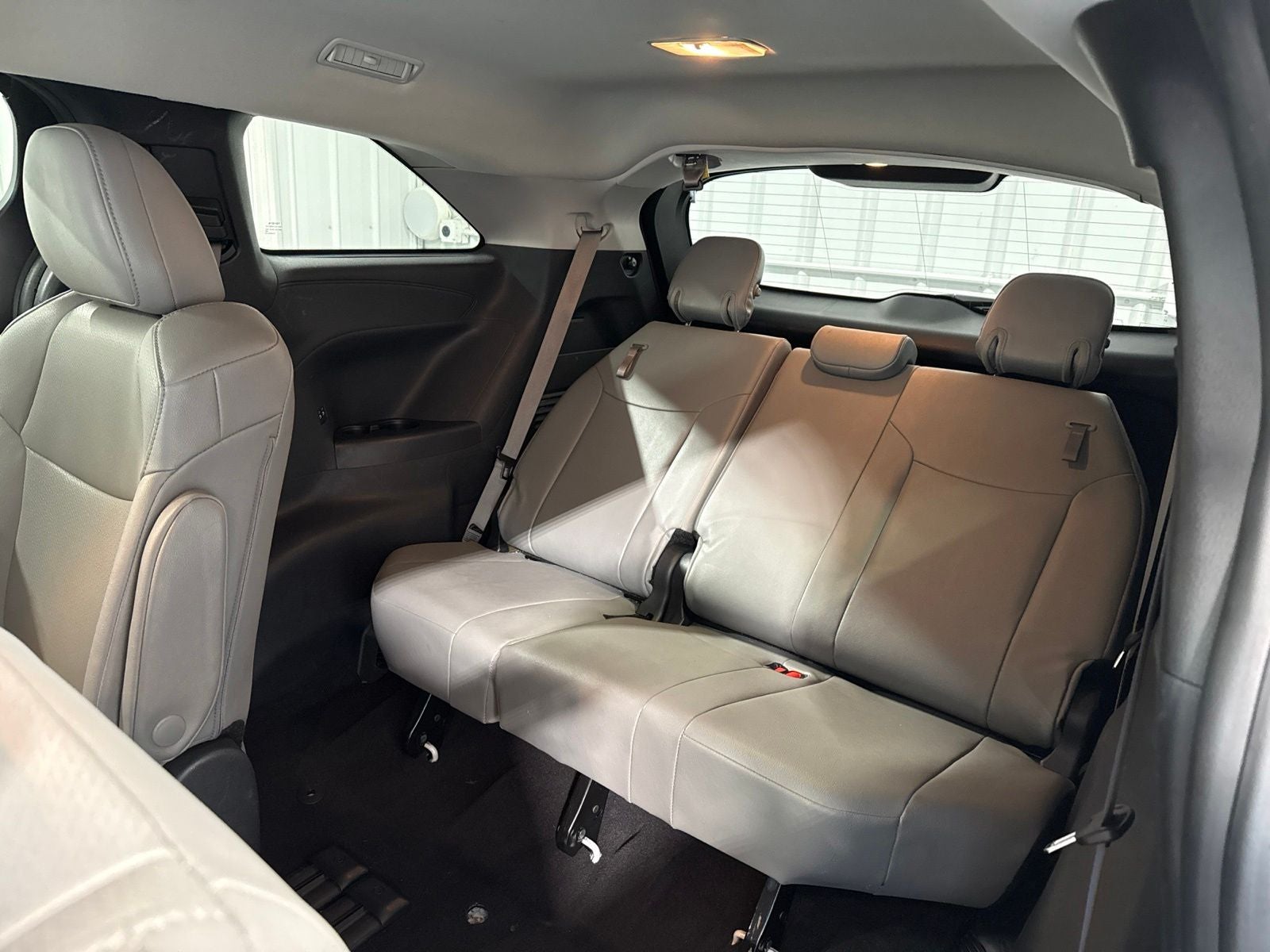 2025 Toyota Sienna XLE 8 Passenger