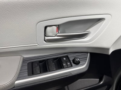 2025 Toyota Sienna XLE 8 Passenger