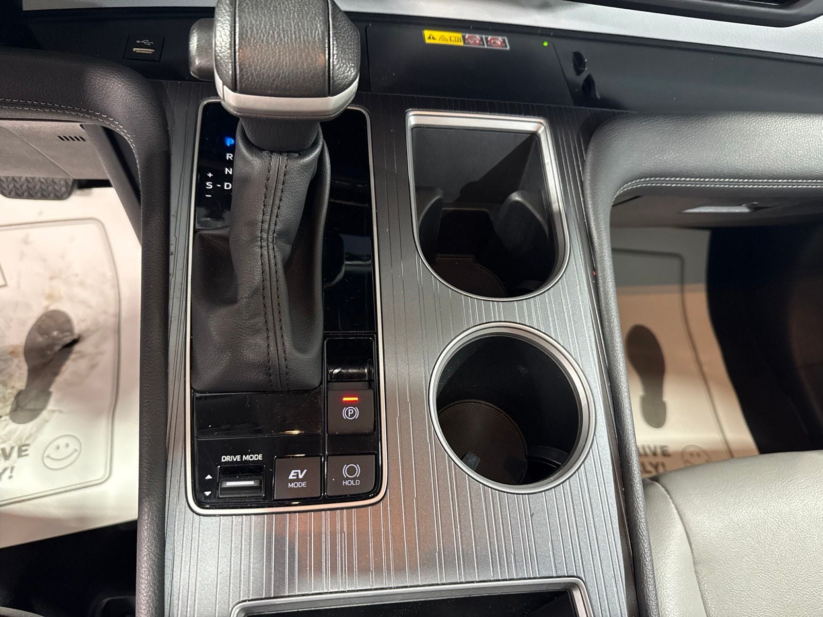 2025 Toyota Sienna XLE 8 Passenger
