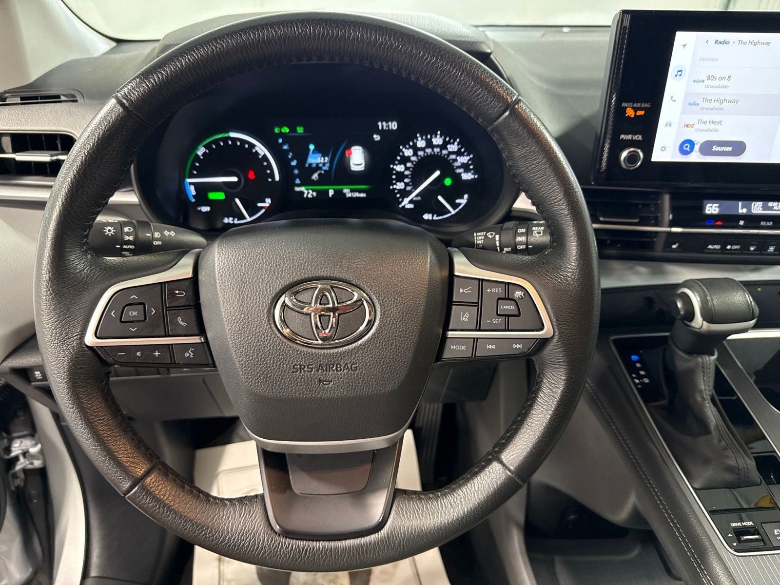 2025 Toyota Sienna XLE 8 Passenger