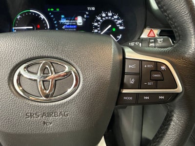 2025 Toyota Sienna XLE 8 Passenger