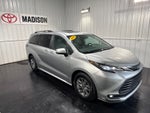 2025 Toyota Sienna XLE 8 Passenger