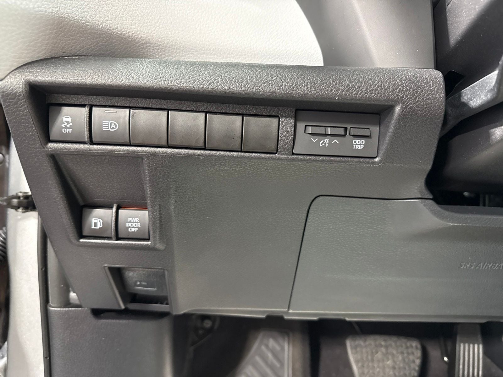 2025 Toyota Sienna XLE 8 Passenger