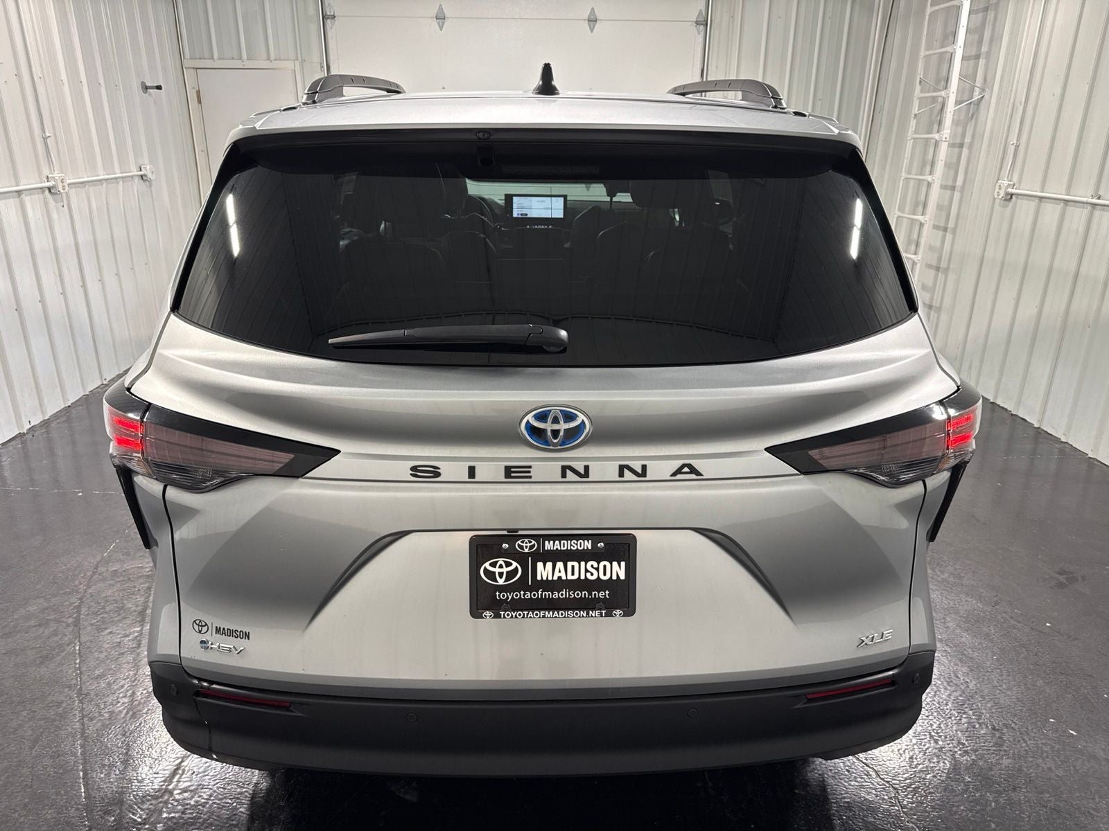 2025 Toyota Sienna XLE 8 Passenger