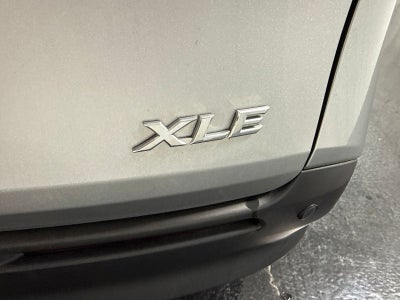 2025 Toyota Sienna XLE 8 Passenger