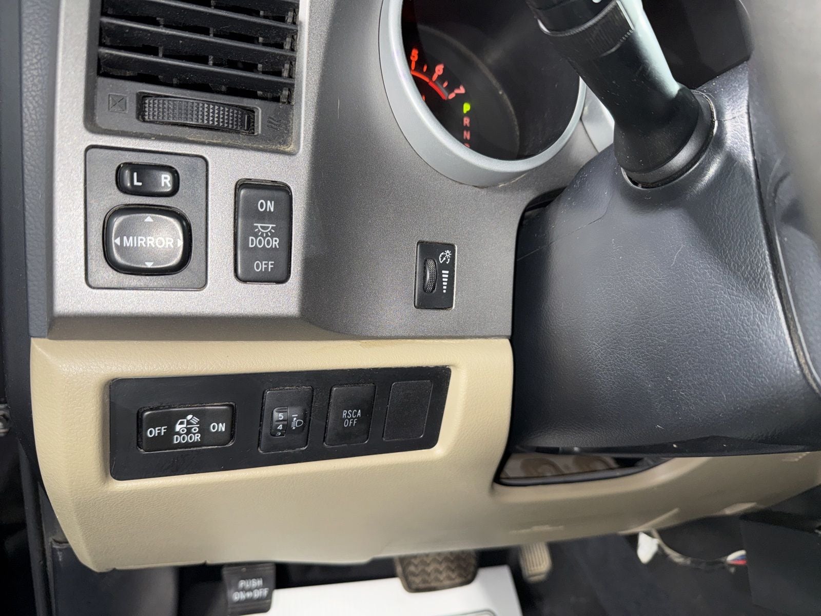 2013 Toyota Tundra Grade