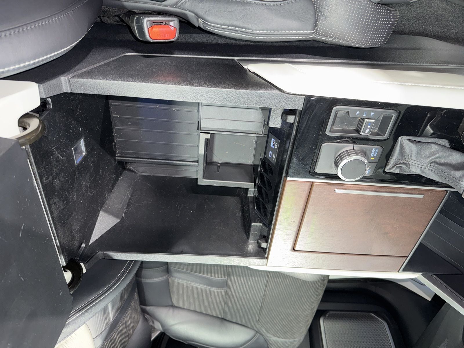 2023 Toyota Tundra Hybrid Capstone