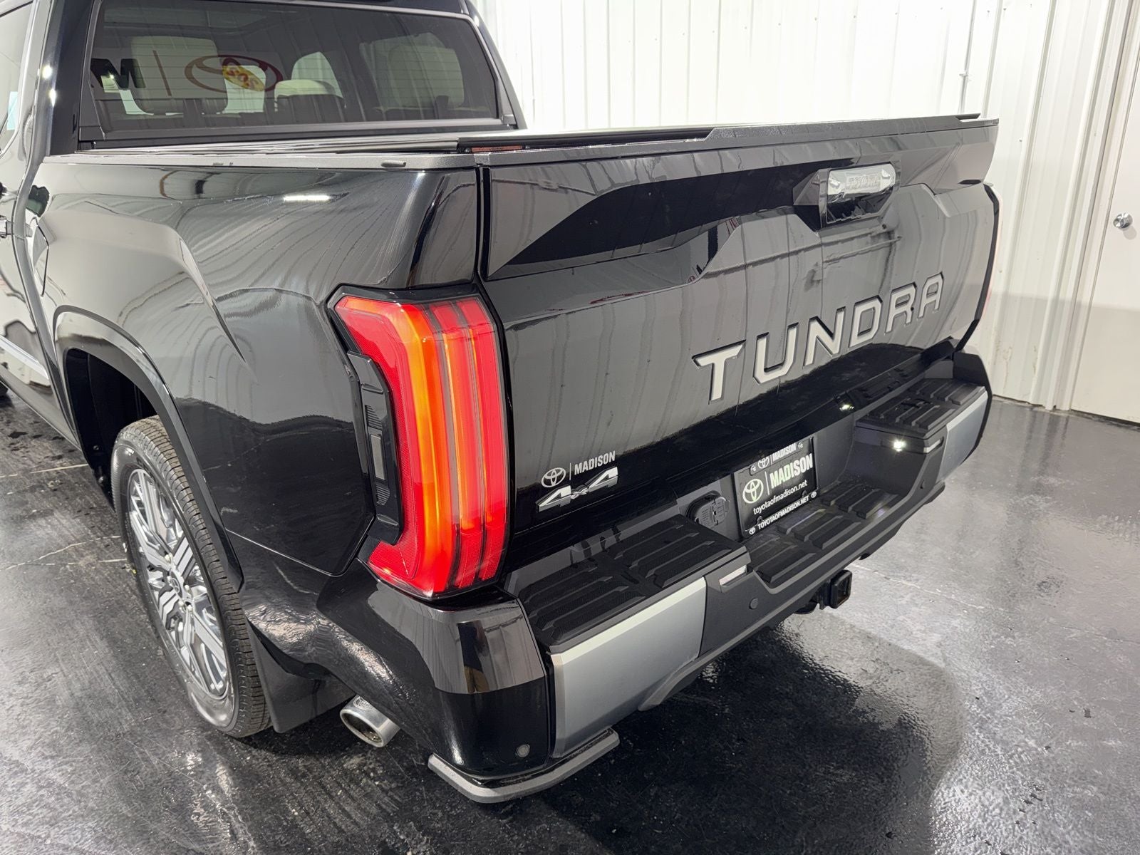 2023 Toyota Tundra Hybrid Capstone