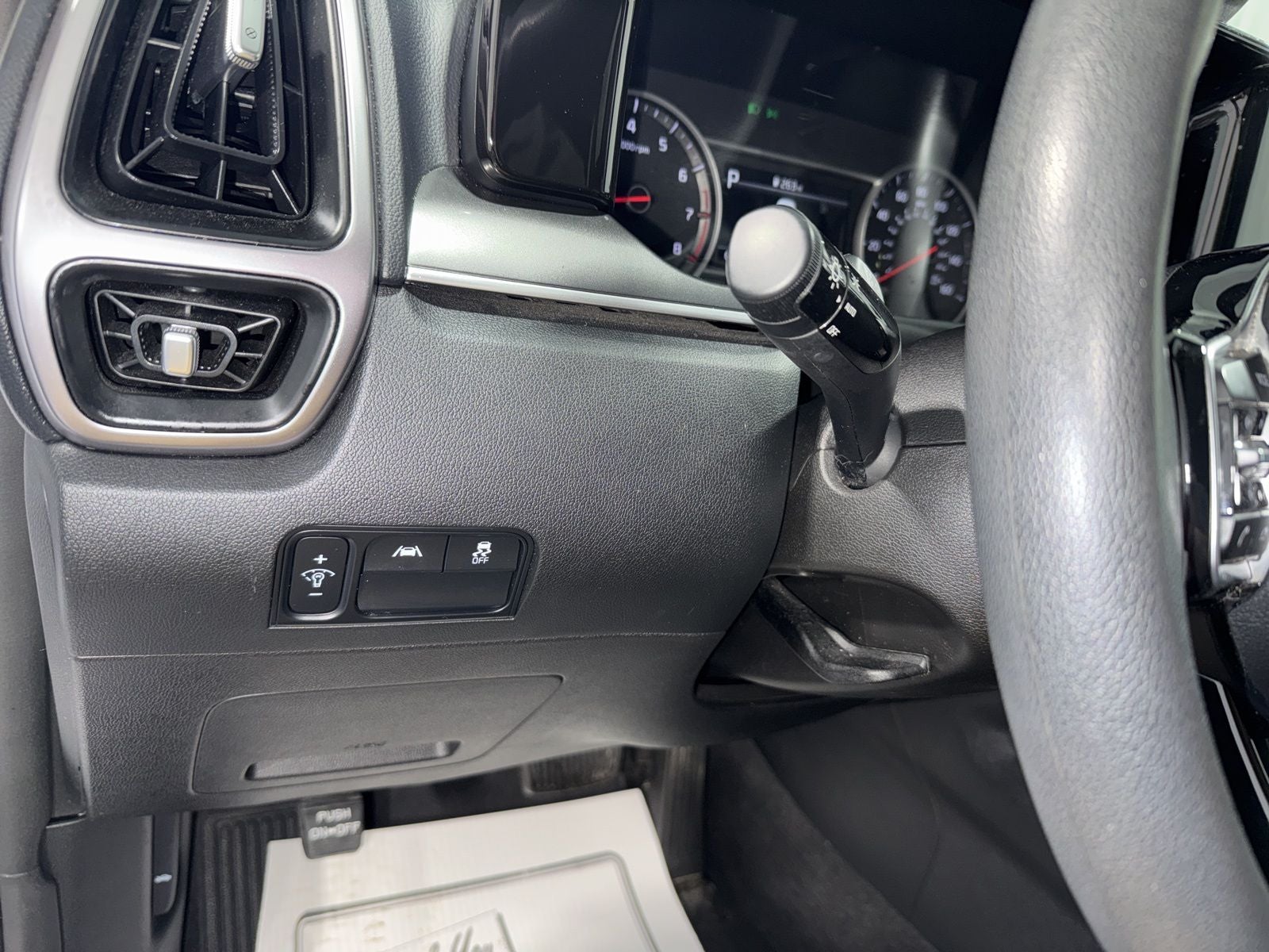2023 Kia Sorento LX