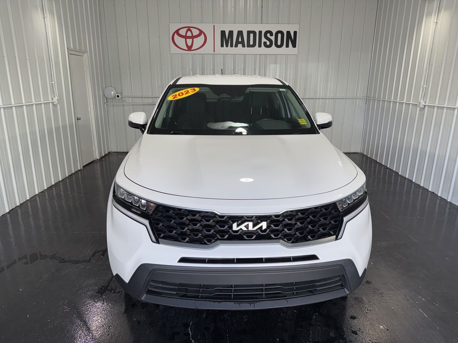 2023 Kia Sorento LX