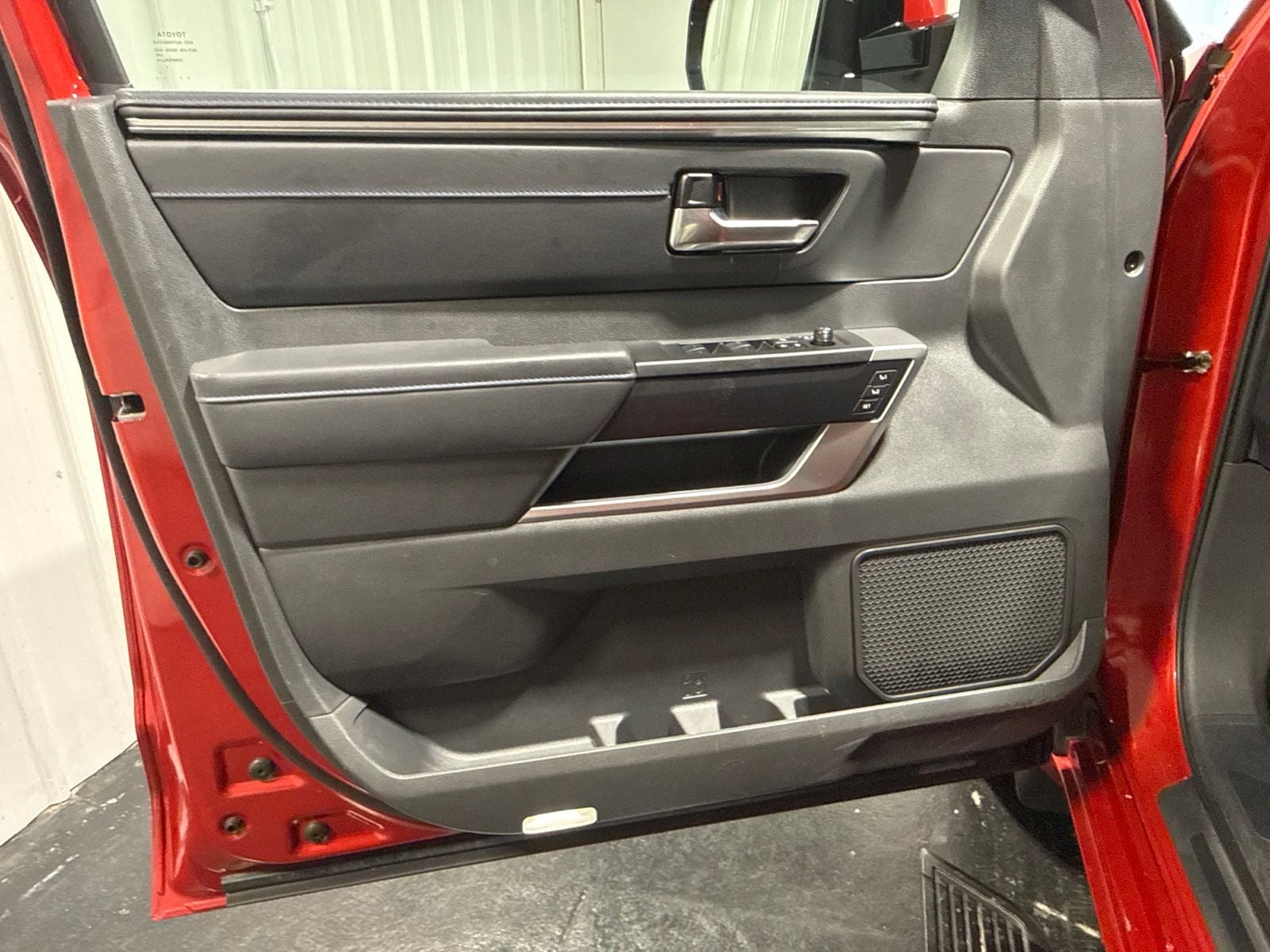 2025 Toyota Sequoia Platinum