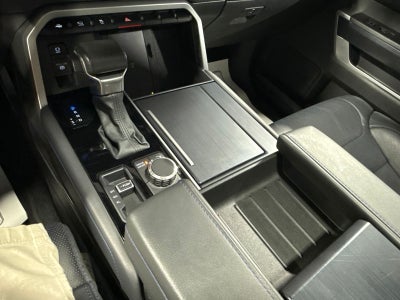 2025 Toyota Sequoia Platinum