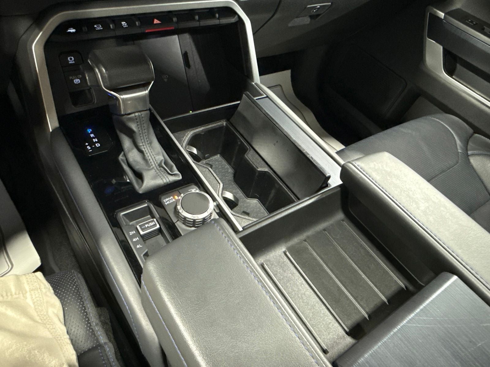 2025 Toyota Sequoia Platinum