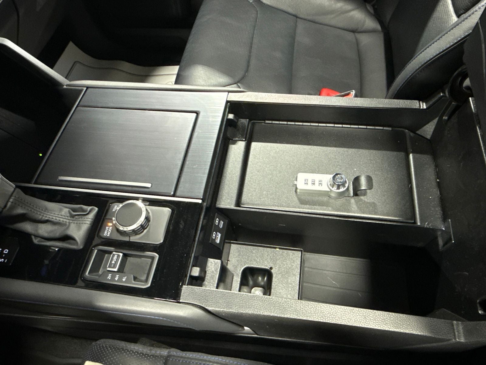 2025 Toyota Sequoia Platinum