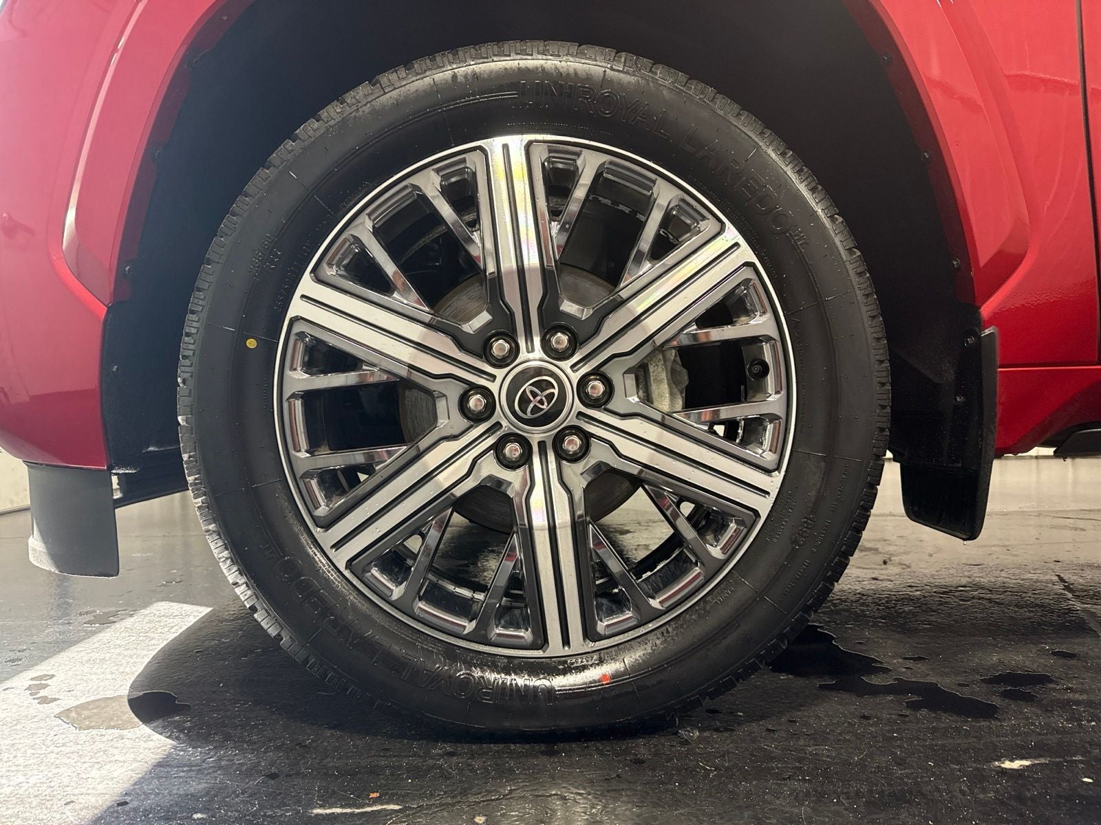 2023 Toyota Sequoia Capstone
