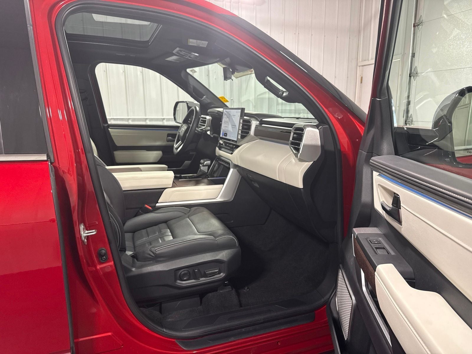 2023 Toyota Sequoia Capstone