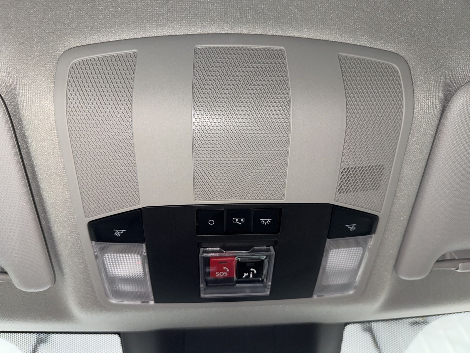 2025 Mitsubishi Eclipse Cross LE