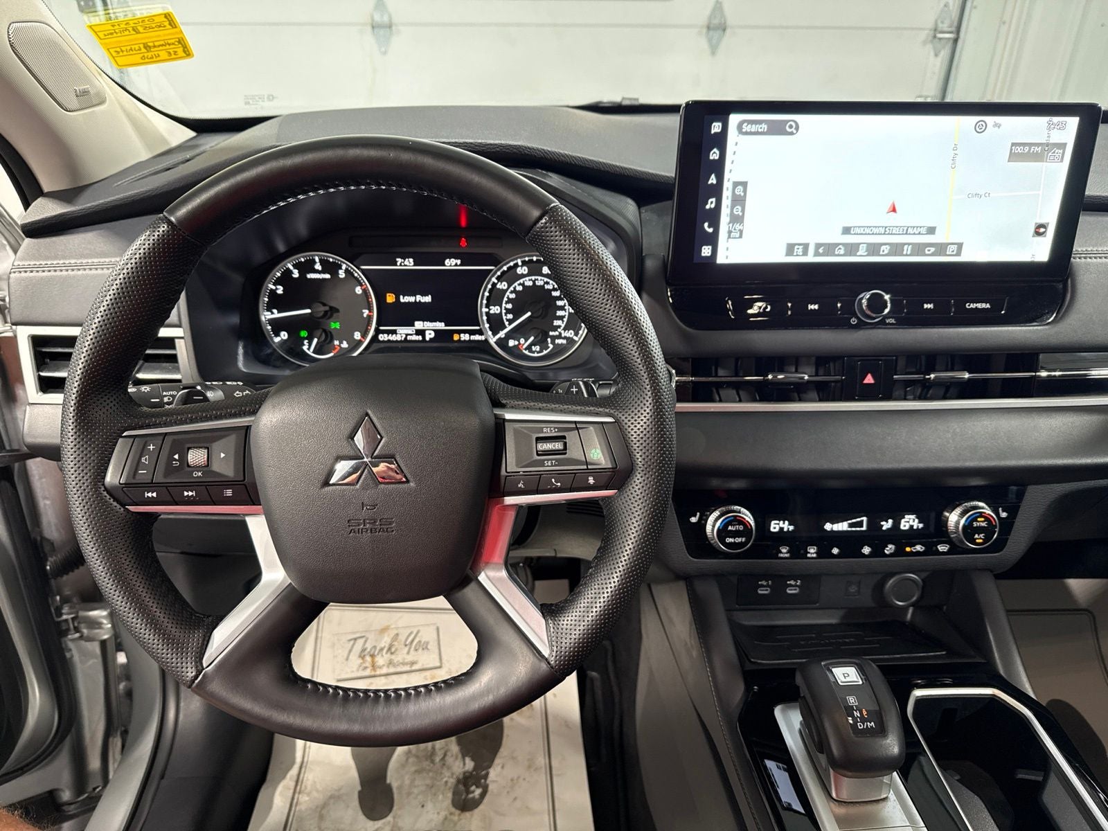2025 Mitsubishi Outlander SE