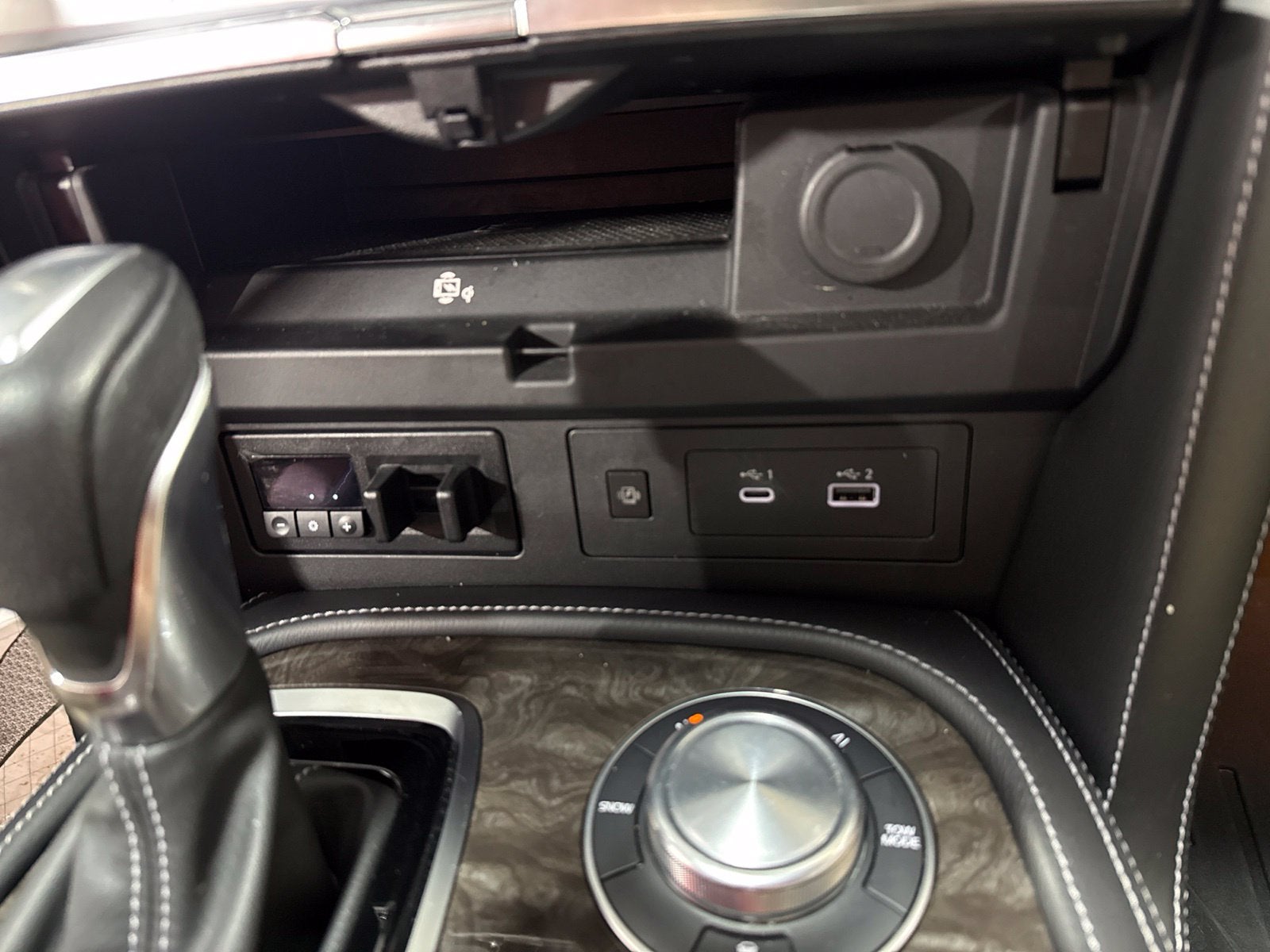 2023 Nissan Armada Platinum