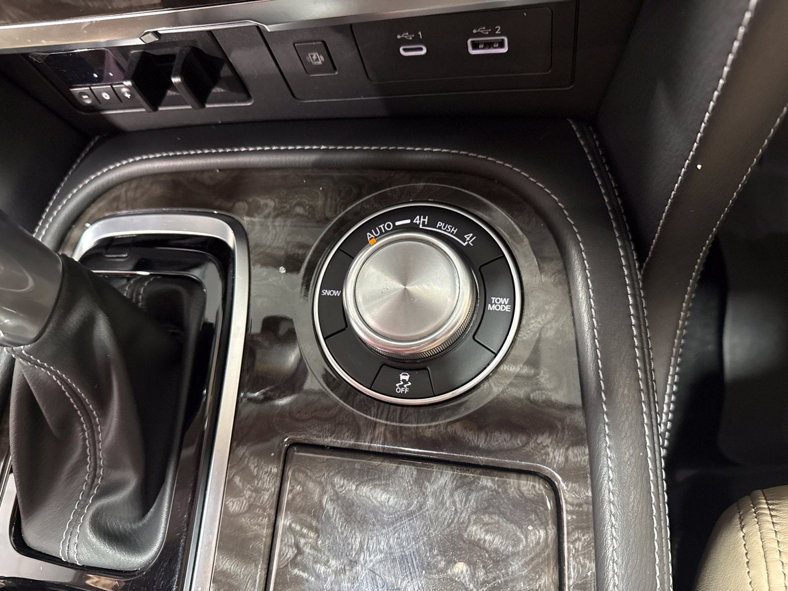 2023 Nissan Armada Platinum