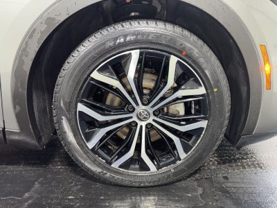 2024 Toyota Crown Limited