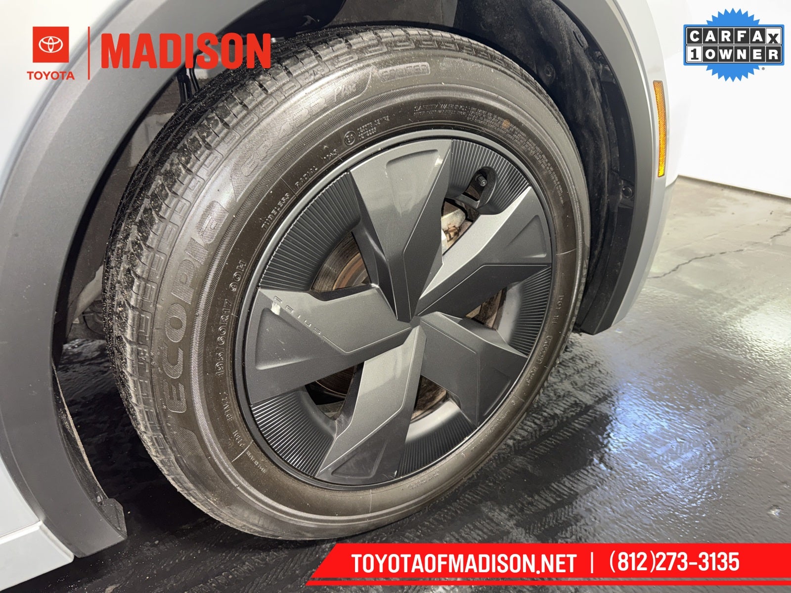 2024 Toyota Prius LE